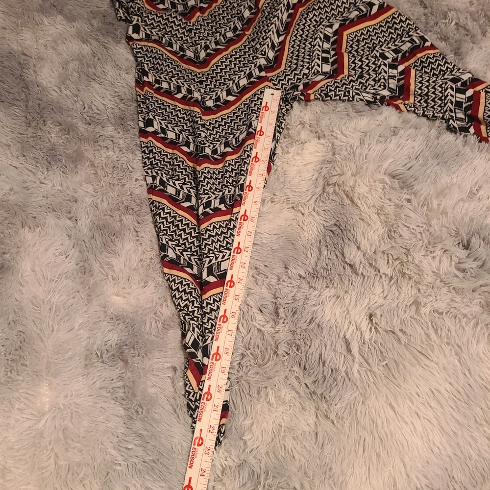 Trendy Zigzag Pattern Jumpsuit - Picture 7 of 11